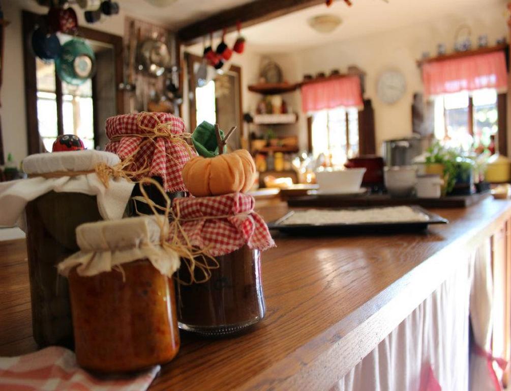 Rural Tourism Family Ravlic Pensionat Muzilovcica Exteriör bild